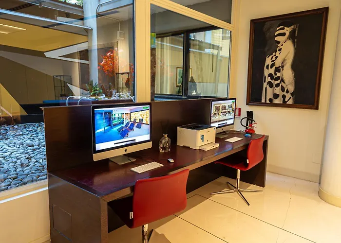 纳维吉利艺术酒店 4*