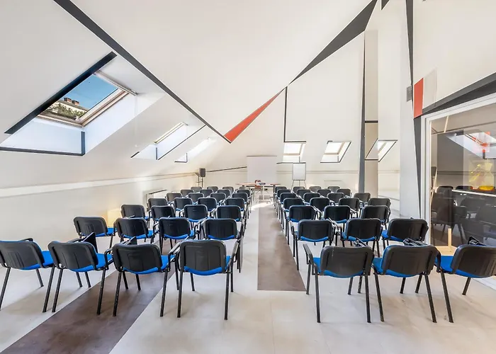 纳维吉利艺术酒店 4*