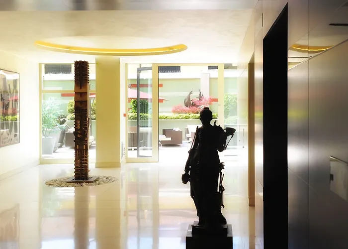 纳维吉利艺术酒店 4*