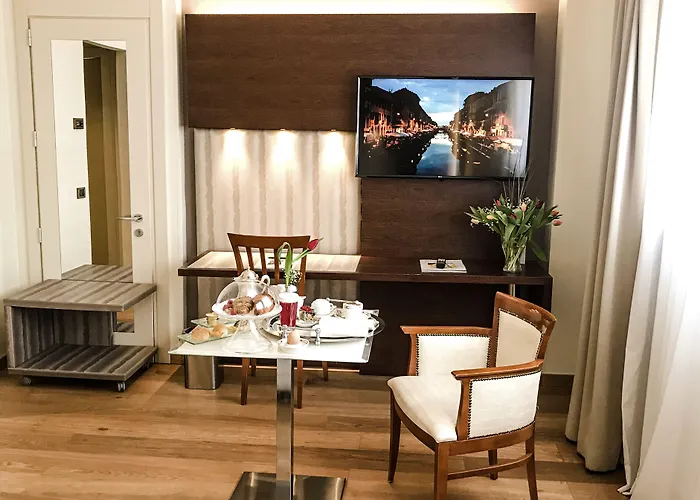 纳维吉利艺术酒店 酒店 4*